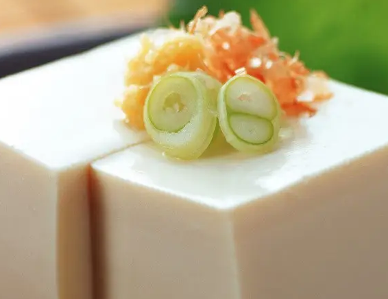 豆腐机制作的豆腐